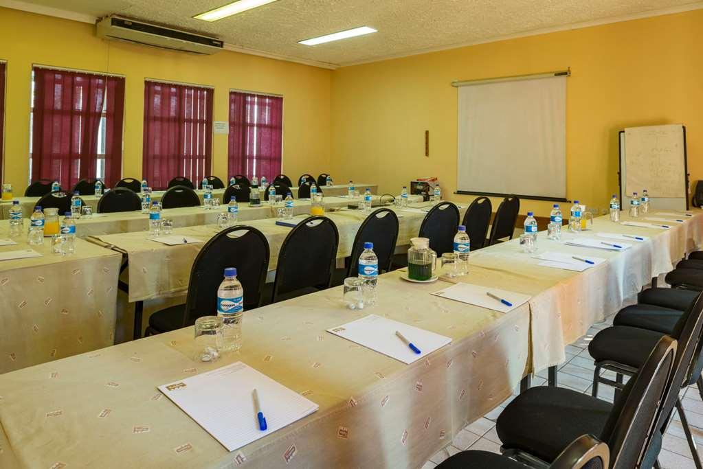 Kadoma Hotel & Conference Centre Pokój zdjęcie
